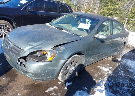 2002 Nissan Altima Base из США, поврежденный, VIN 1N4AL11D62C701569